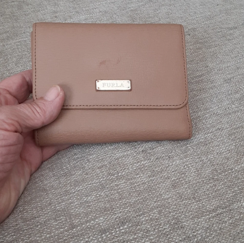Furla chic wallet
